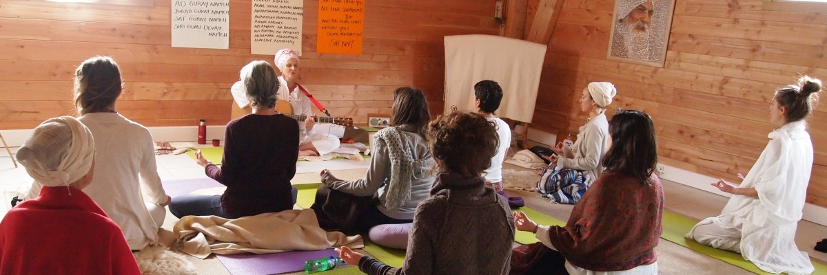 Sadhana avec Rajkirin Kaur